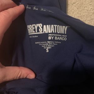 Grey’s Anatomy by BARCO - Navy blue scrub top (S) and jogger pant (MP)